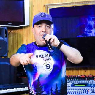 راني سكران وعاي عرسها خميس جاي