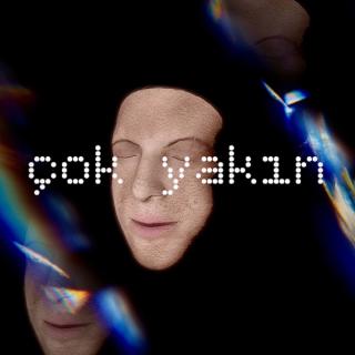 Çok Yakın
